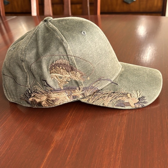 Realtree Dri-Duck Walleye Wildlife Series,embroidered fishing,velcro back cap - Picture 1 of 12